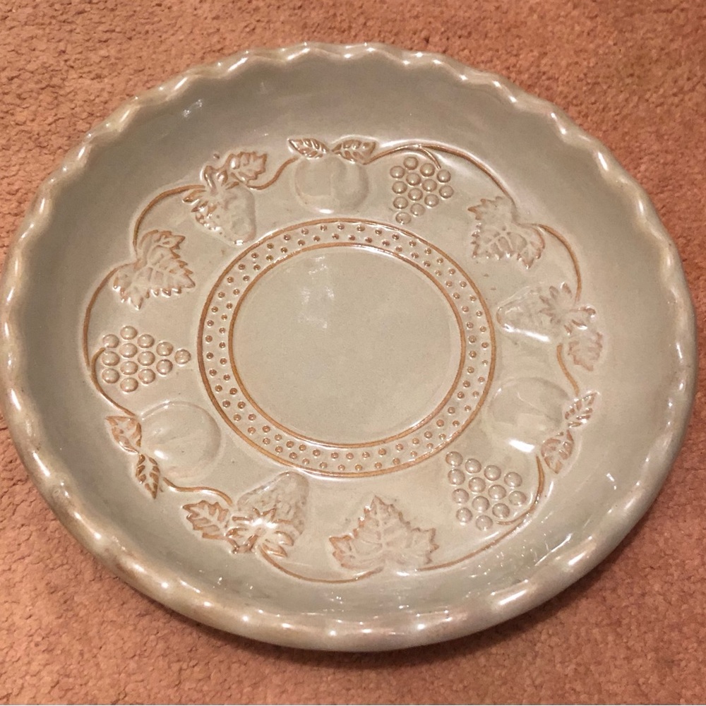 8079 Stoneware Pie Pan/Plate Round Large Heavy Green Distressed Finish